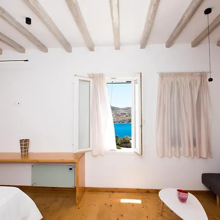Apartment Luxury Sea View With Shared Pool